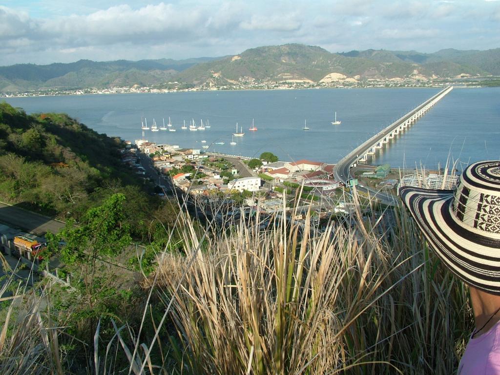 Bahia B&B Bahia de Caraquez Luaran gambar